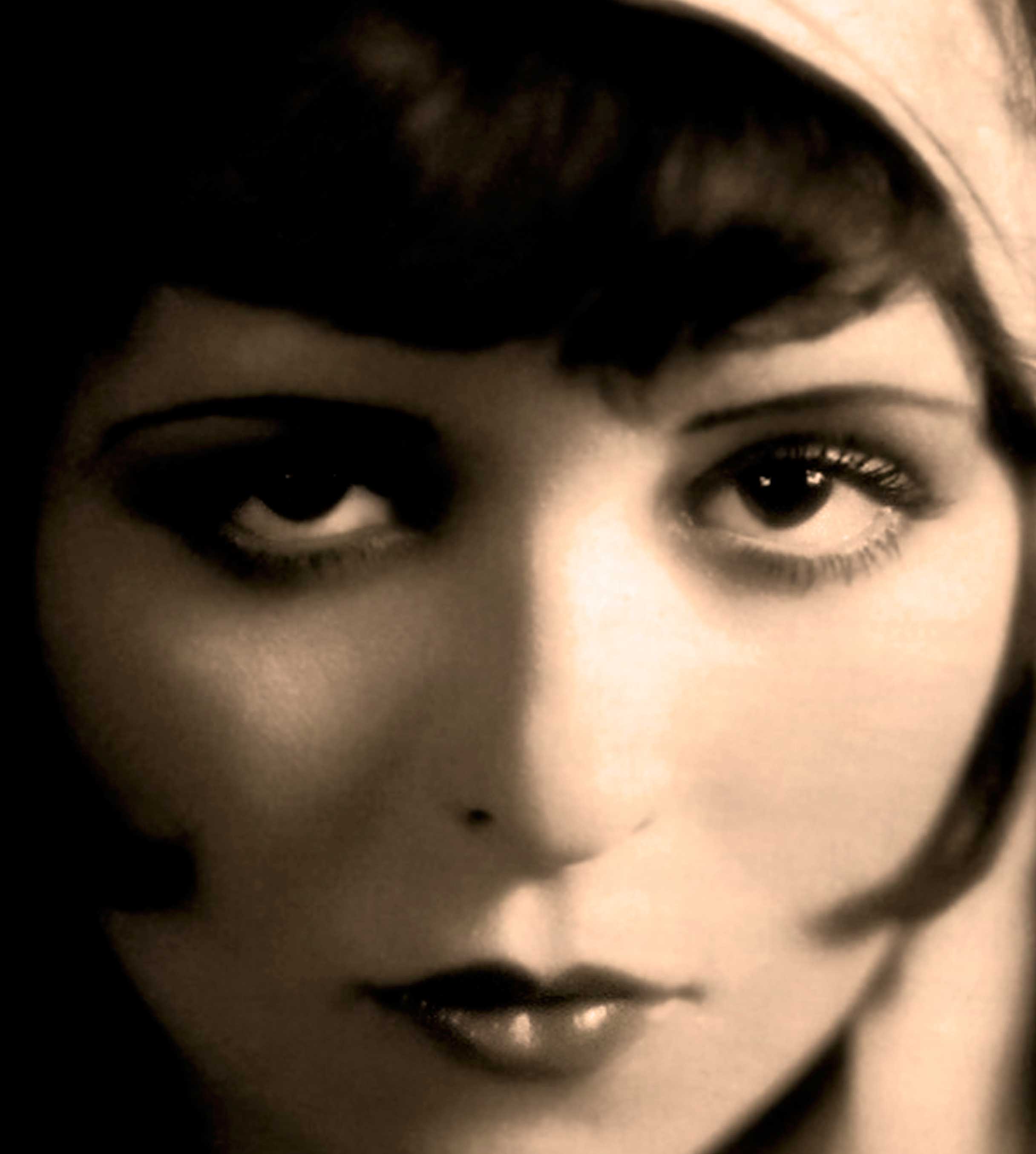 Clara Bow - "We had faces then".