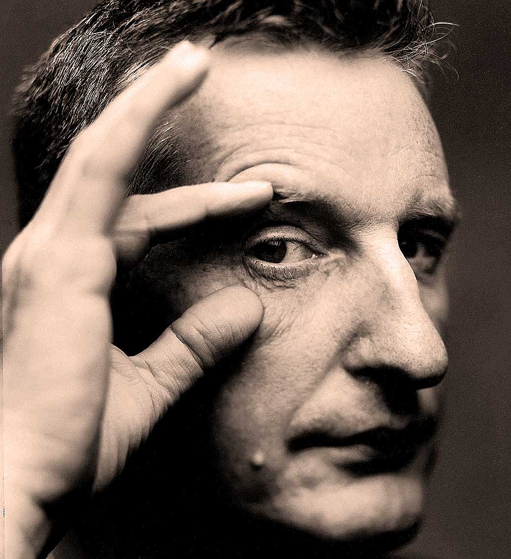 Billy Bragg - casting aspersions here and there.