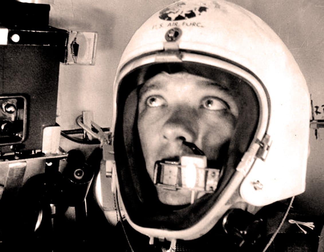 Major David Simons - Ballon to Outer Space