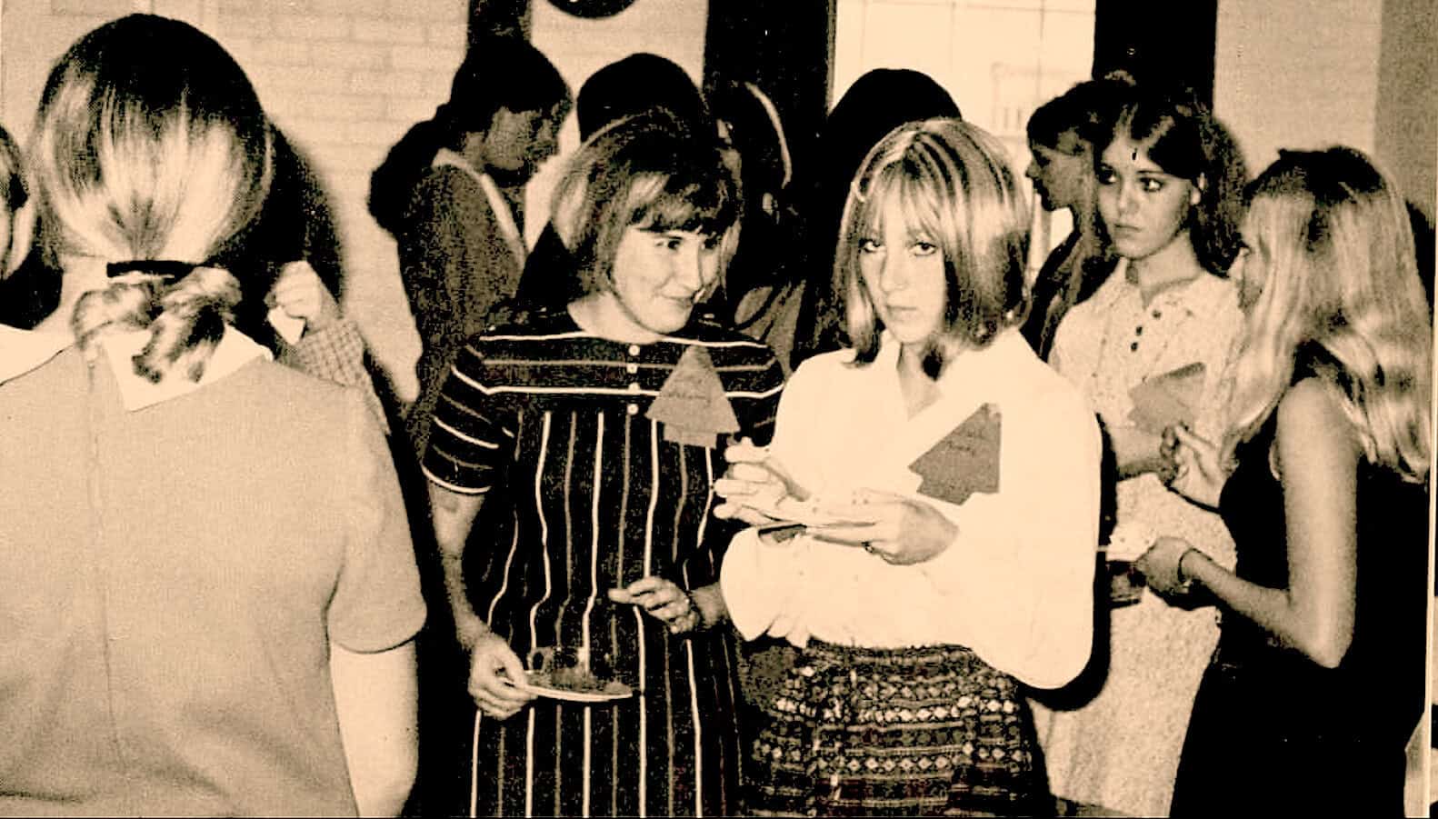 Your High School Romance Meter - stuck at zero.